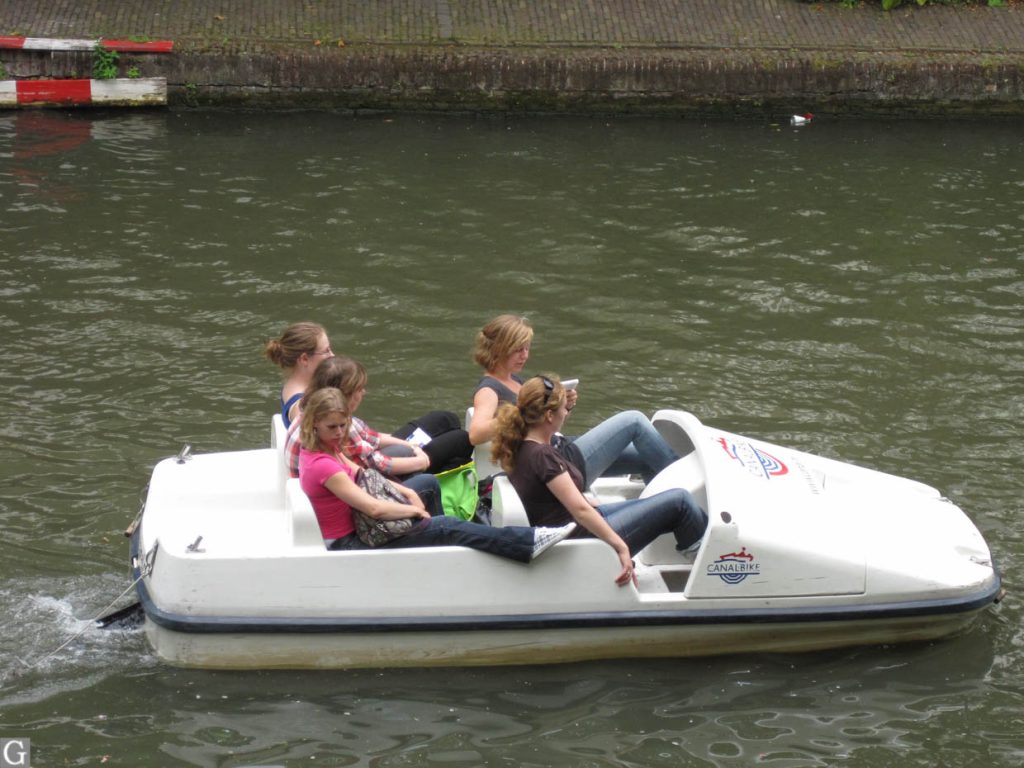 Waterfietsen in de Oudegracht